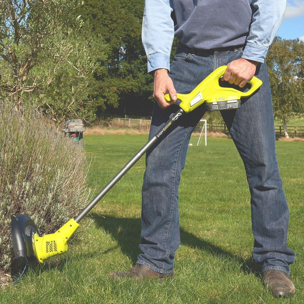 18V ONE+ Cordless Lawnmower and Grass Trimmer Twin Kit (1 x 4.0Ah)